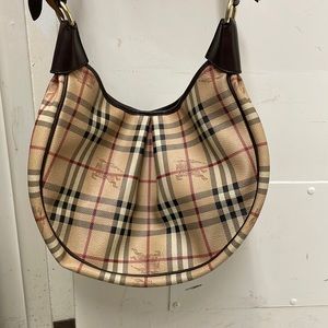 Burberry purse